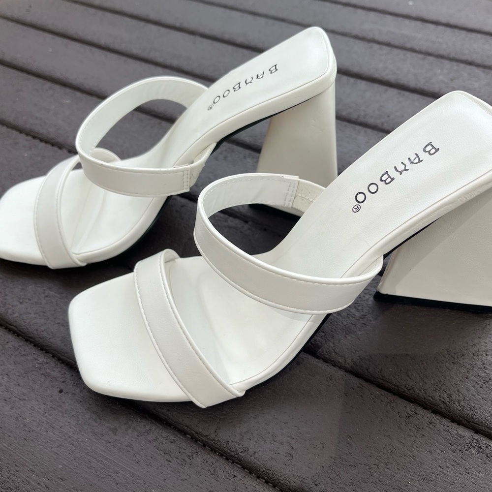 NWOT Forever 21 Strappy Open-Toe Heels